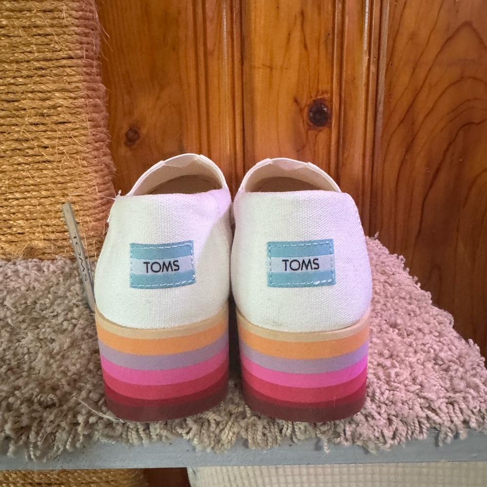 Toms Alpargatas White and Pink Platform Slip-Ons 8.5 - NWT - Picture 6 of 9